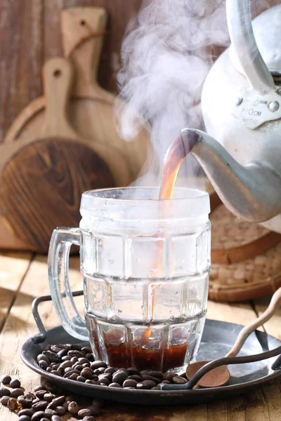 Чашка Кофе Бобы Столе — стоковое фото