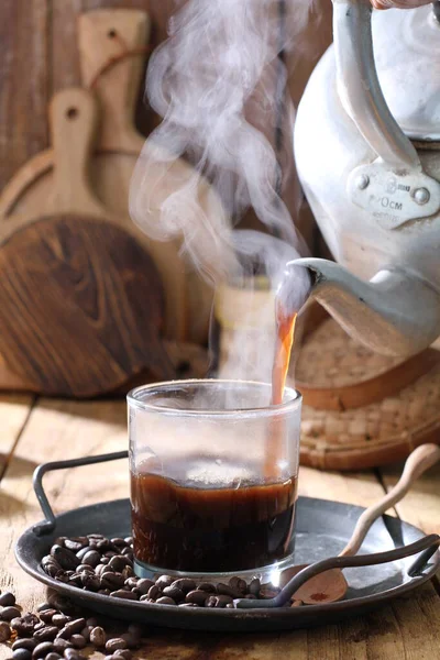 Grãos Café Com Bebida Quente — Fotografia de Stock