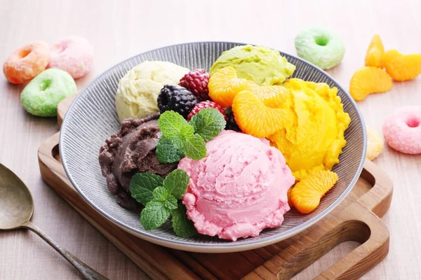 Gyümölcsös Fagylalt — Stock Fotó