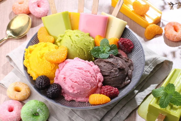 Set Colorful Ice Cream — Stock Photo, Image