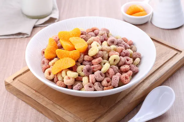Tazón Cereal Con Frutas Bayas Mesa —  Fotos de Stock