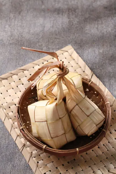 Ciasto Ryżowe Parowcu Bambusowym — Zdjęcie stockowe