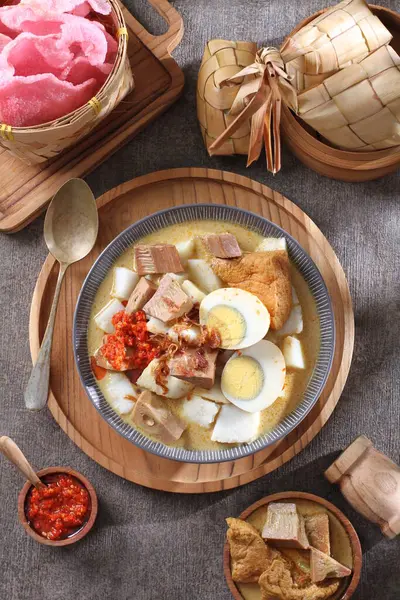 Korejská Polévka Rýžové Nudle Sójová Polévka Kimchi Sójový Koláč Kimchi — Stock fotografie