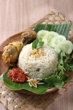 Tavuk biryani pirinç