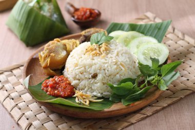 pirinç ve kızarmış pirinç.