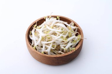 Taze turp filizlerini kapatın.