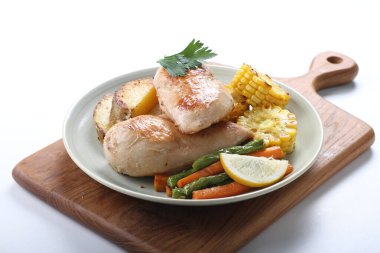 Sebzeli ızgara tavuk