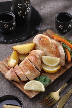 sebzeli fırında balık