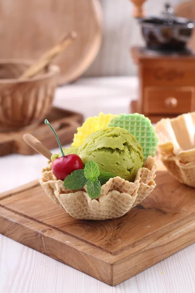 緑茶とアイスクリーム — ストック写真