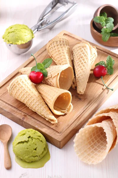 Ice Cream Mint Waffle Cone — Stock Photo, Image