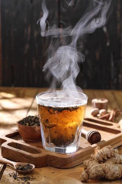 Gorącej Herbaty Szklanym Pucharze — Zdjęcie stockowe