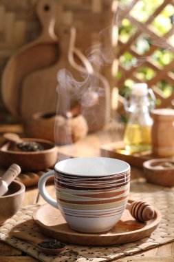 Tahta masada çay seti