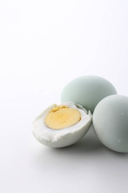 Çiğ yumurtaya yakın çekim