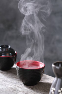 Bir fincan siyah çay.