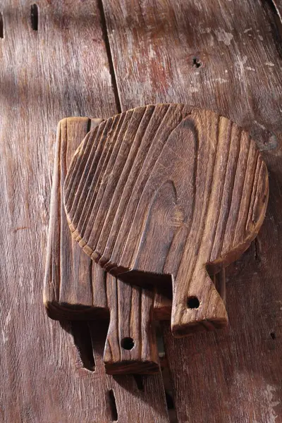 Schneidebrett Aus Holz Auf Dem Tisch Draufsicht — Stockfoto