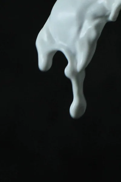 Сливки Молока Черном Фоне — стоковое фото