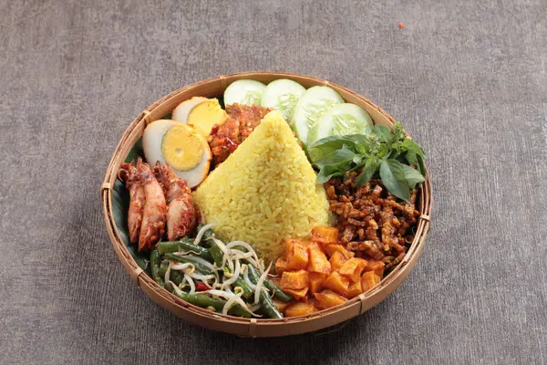 Індонезійська Кухня Індонезійська Традиційна Їжа Назвою Рису Курки Яку Подають — стокове фото