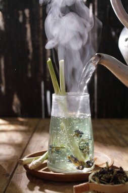 yeşil çay limon ve nane