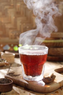 Bir fincan siyah çay.