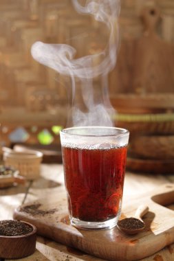 tarçın ile çay