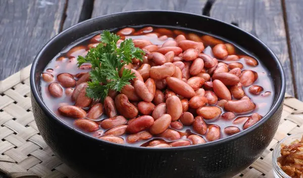 Beans Tomato Basil — Stock Photo, Image