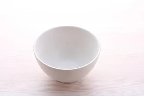 empty white bowl or bowl