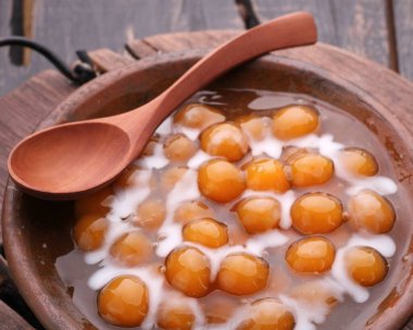 Lezzetli Asya yemeklerinin yakın görüntüsü