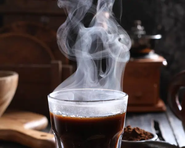 Sıcak Kahve Ile Buhar — Stok fotoğraf