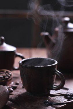 Çay ve tarçınlı kahve fincanı.