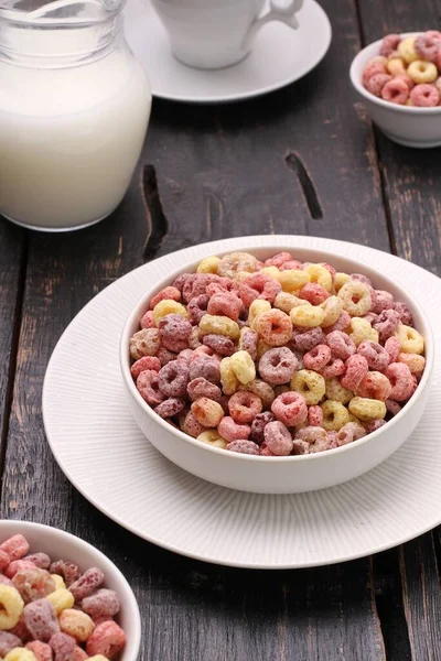 cereal with milk and berries