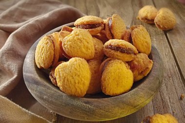 tatlı ve ekşi kayısılar