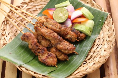 Yemek fotoğrafçılığı, yiyeceklerin güzel, ağız sulandırıcı görüntülerini yakalamaya odaklanan bir fotoğraf türüdür. İster bir yemek kitabı için olsun,