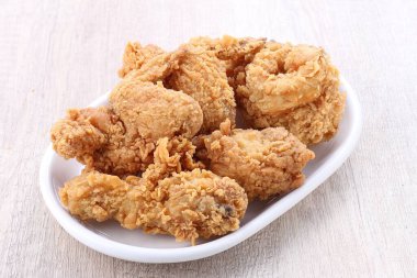 Soslu kızarmış tavuk.