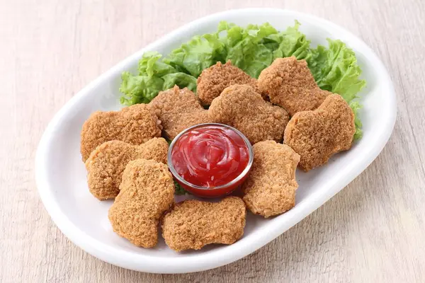 Kyllingnuggets Ketchup – stockfoto