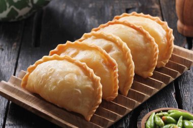 Masada Çin mantısı var.