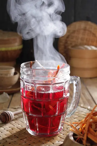 Egy Csésze Tea Gőzzel Ami Kijön Belőle — Stock Fotó
