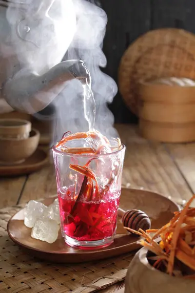 Tea Pot Pouring Tea Glass — Stock Photo, Image