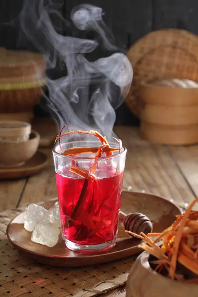 Glass Red Liquid Smoke Coming Out — Stock Photo, Image