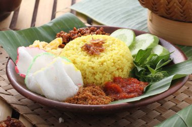 rice with chicken and curry