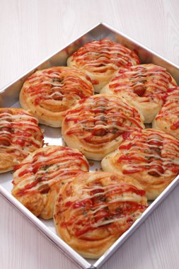 Lezzetli taze çörekler.