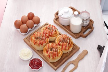 Lezzetli bir kahvaltı fotoğrafı.