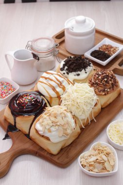 Masada lezzetli bir pasta var.