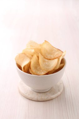 Patates cipsi kasede