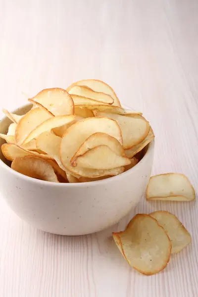 Potato Chips White Plate — Φωτογραφία Αρχείου