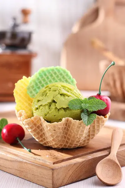 Fresh Ice Cream Waffle Green Leaves Wooden Table — Stock Photo, Image