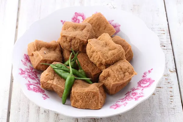 豆腐は伝統的な中国のスナックです — ストック写真