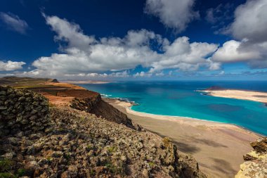 Lanzarote, volkanik ada, Atlantik okyanusu manzarası, İspanyol adaları, kanarya adaları manzarası, doğa arka planı.