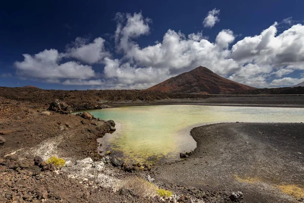 Lanzarote, volkanik ada, Atlantik okyanusu manzarası, İspanyol adaları, kanarya adaları manzarası, doğa arka planı.