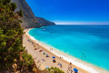 Yunan İyon adasındaki harika yaz tatili manzarası Lefkada, kartpostal ya da seyahat duvar kağıdı, tasarımınız için arka plan