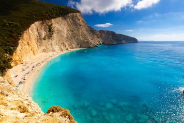 Yunan İyon adasındaki harika yaz tatili manzarası Lefkada, kartpostal ya da seyahat duvar kağıdı, tasarımınız için arka plan
